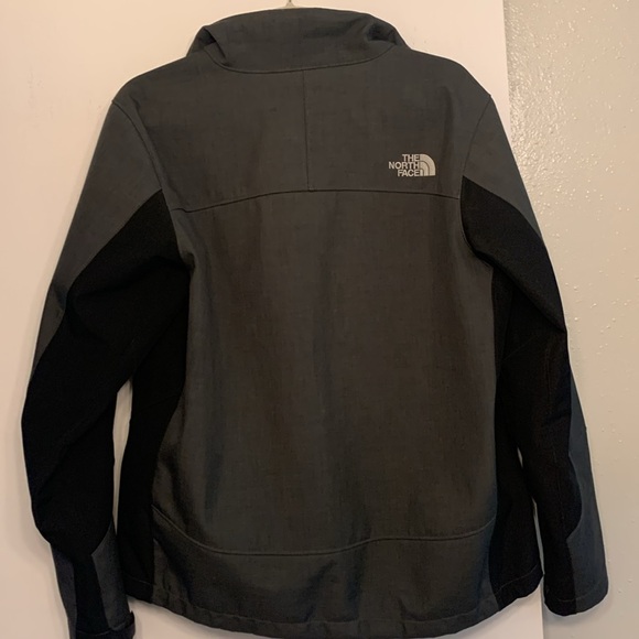 Men’s The North Face Apex Chromium Thermal Jacket - Picture 3 of 3